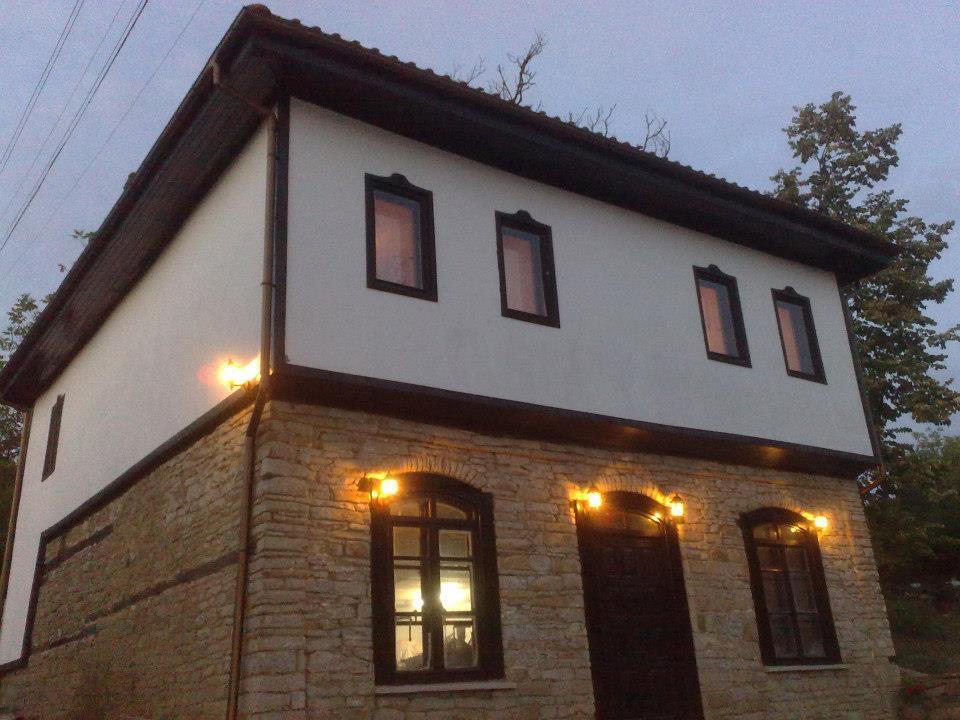 Staroto Shkolo House - Rooms For Guests Subotkovtsi Экстерьер фото